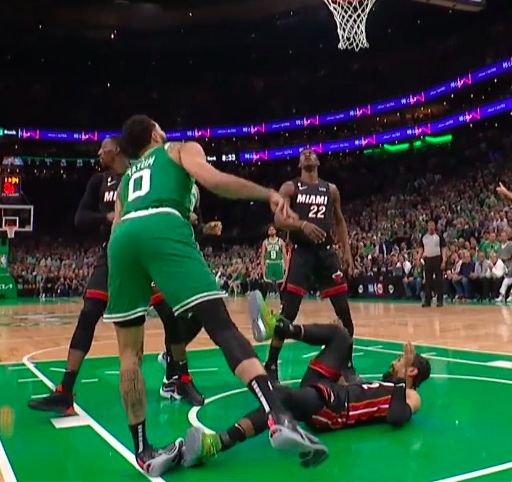 爵士碾压浙江队，塔图姆状态火热的简单介绍