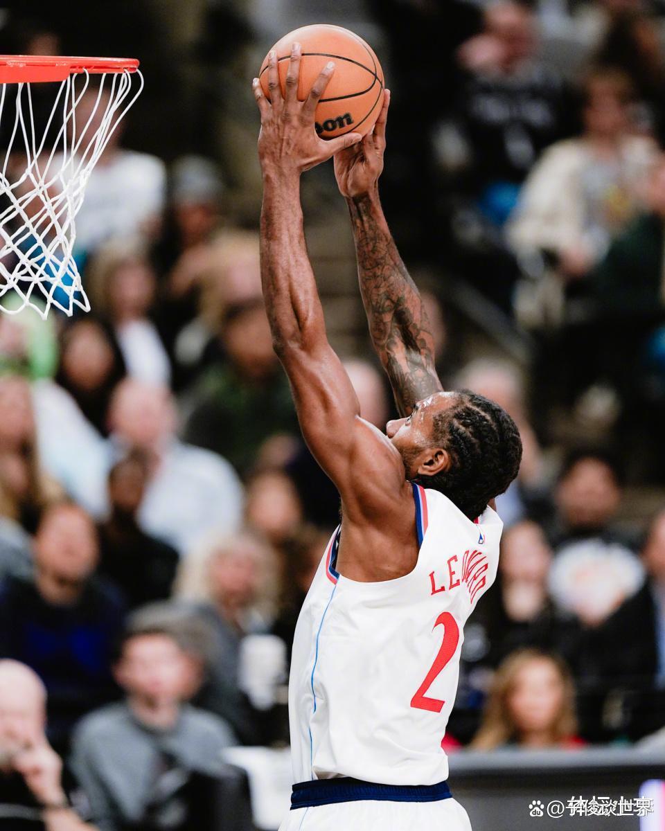 快船战胜凯尔特人，莱昂纳德带伤再战英勇拼搏的简单介绍