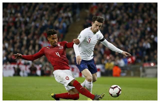 丹麦主场大胜冰岛，抢先晋级欧锦赛四强