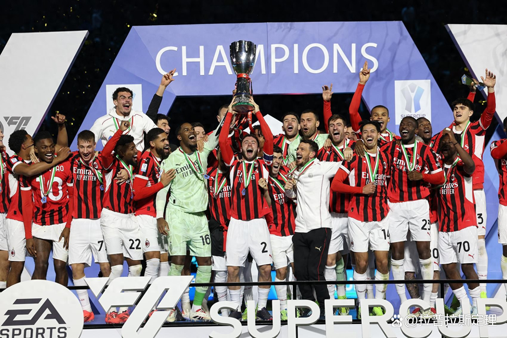 AC米兰客场击败巴黎圣日耳曼，晋级欧冠四强的简单介绍