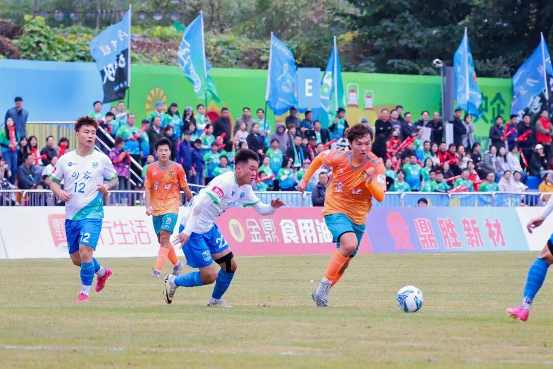 关于强队对决，激烈角逐让球迷热血沸腾的信息