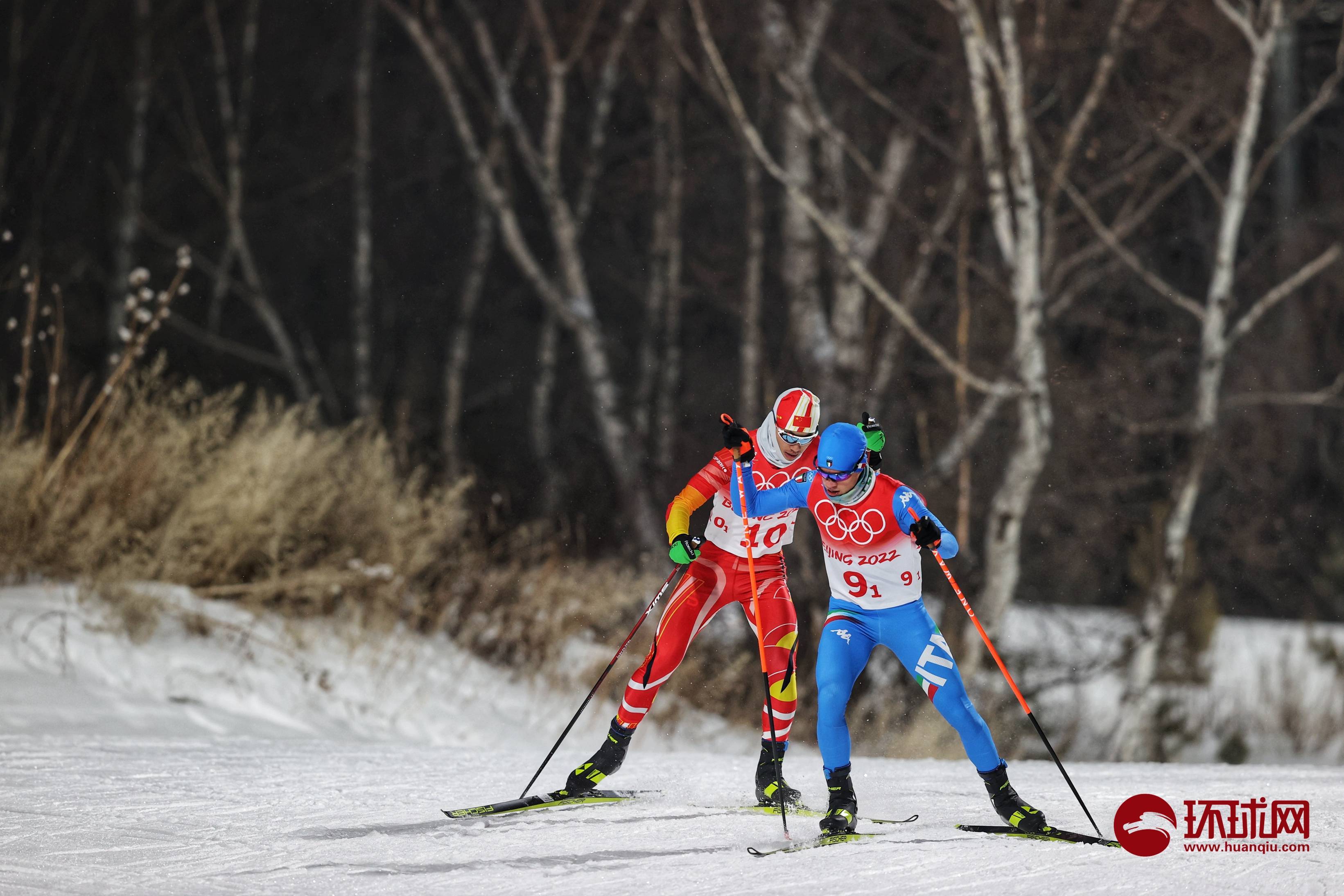 挪威选手在越野滑雪比赛中勇夺冠军