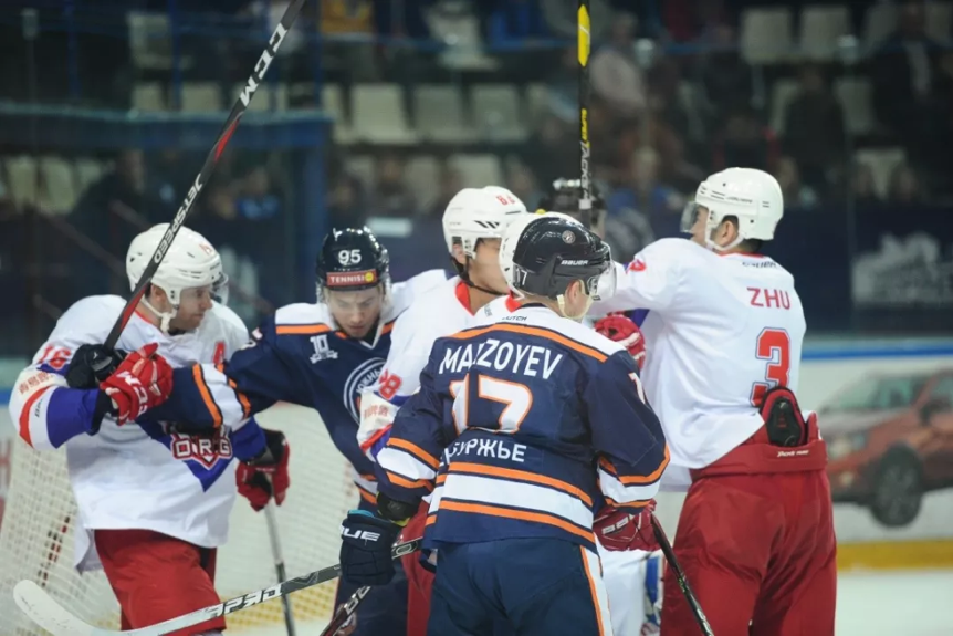 摩纳哥后防线表现神勇，守住三分