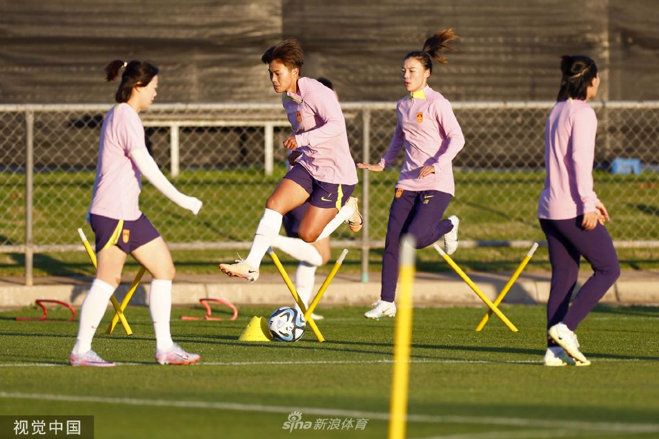 关于女足队员集结备战，发挥出色向前冲的信息