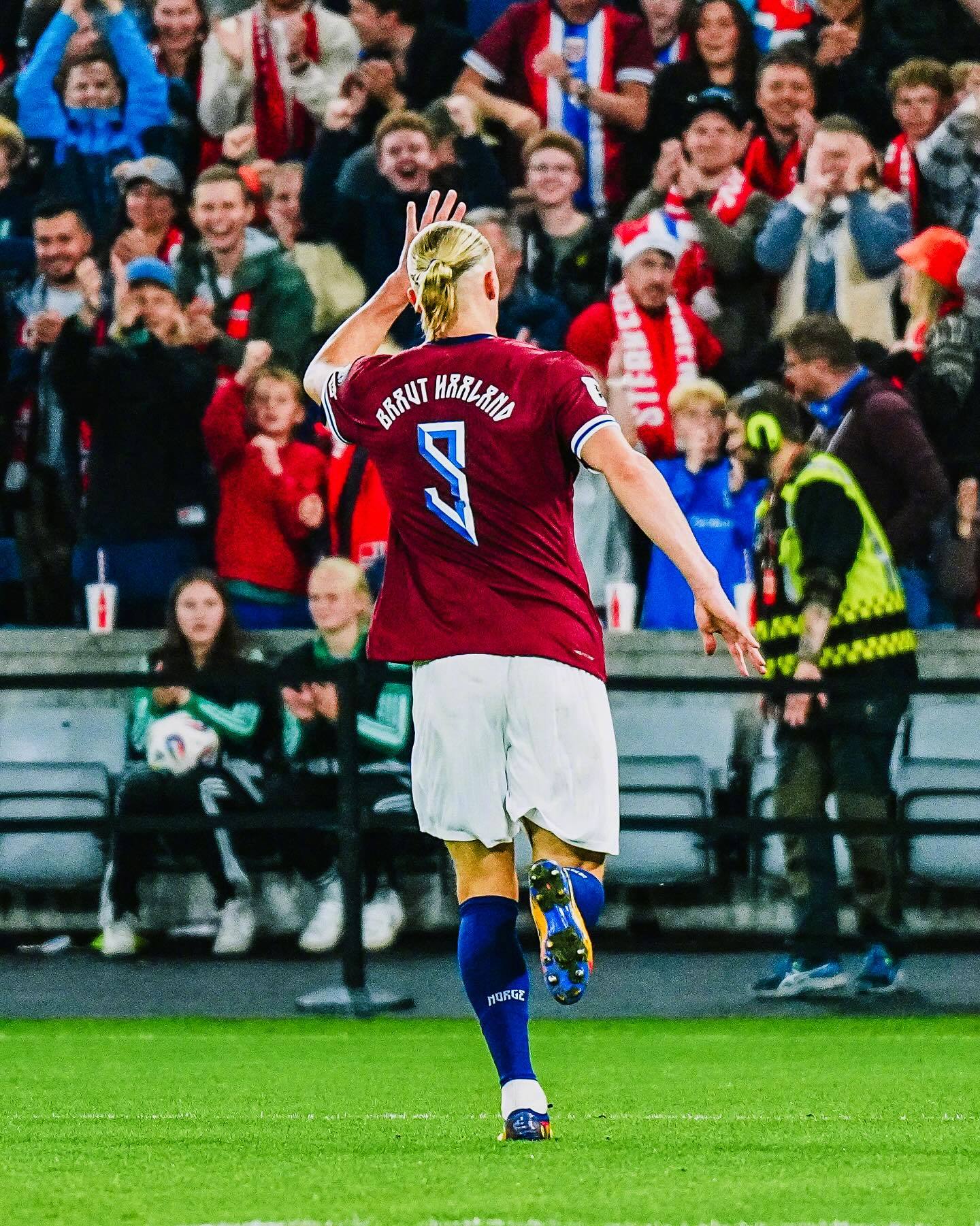 扬眉吐气的豪门之争：欧洲预选赛场上热血澎湃的简单介绍