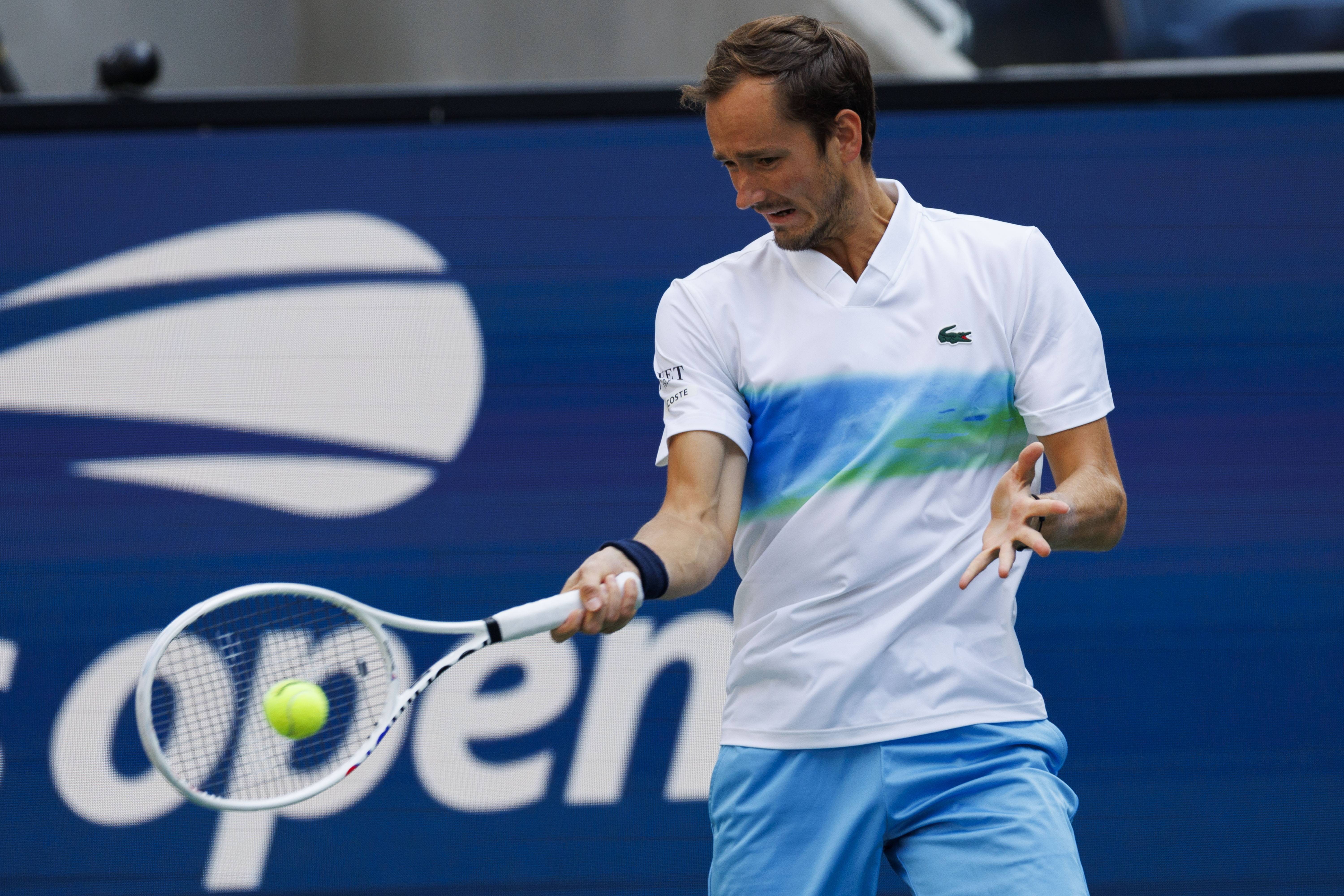 关于美网横扫拉沃尔杯，梅德韦杰夫关键制胜的信息