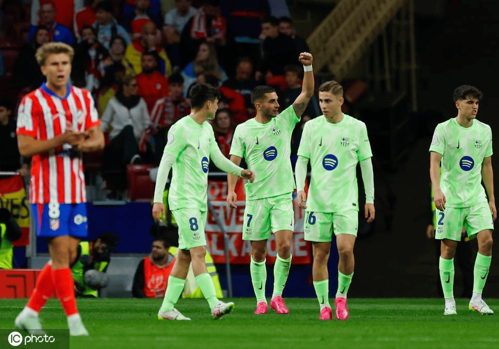 包含马德里竞技爆冷瑞士，费兰·托雷斯完成帽子戏法的词条