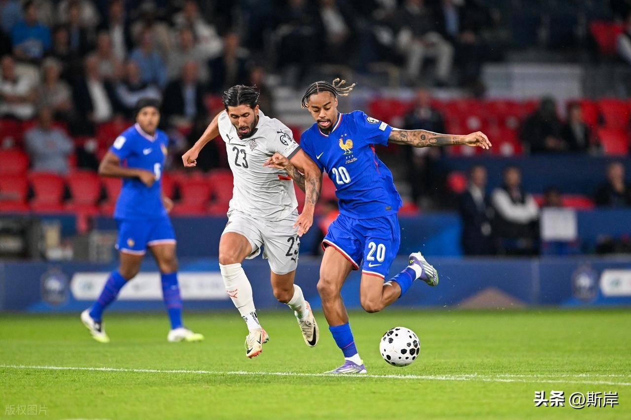 冰岛国家队击败对手，积分领先