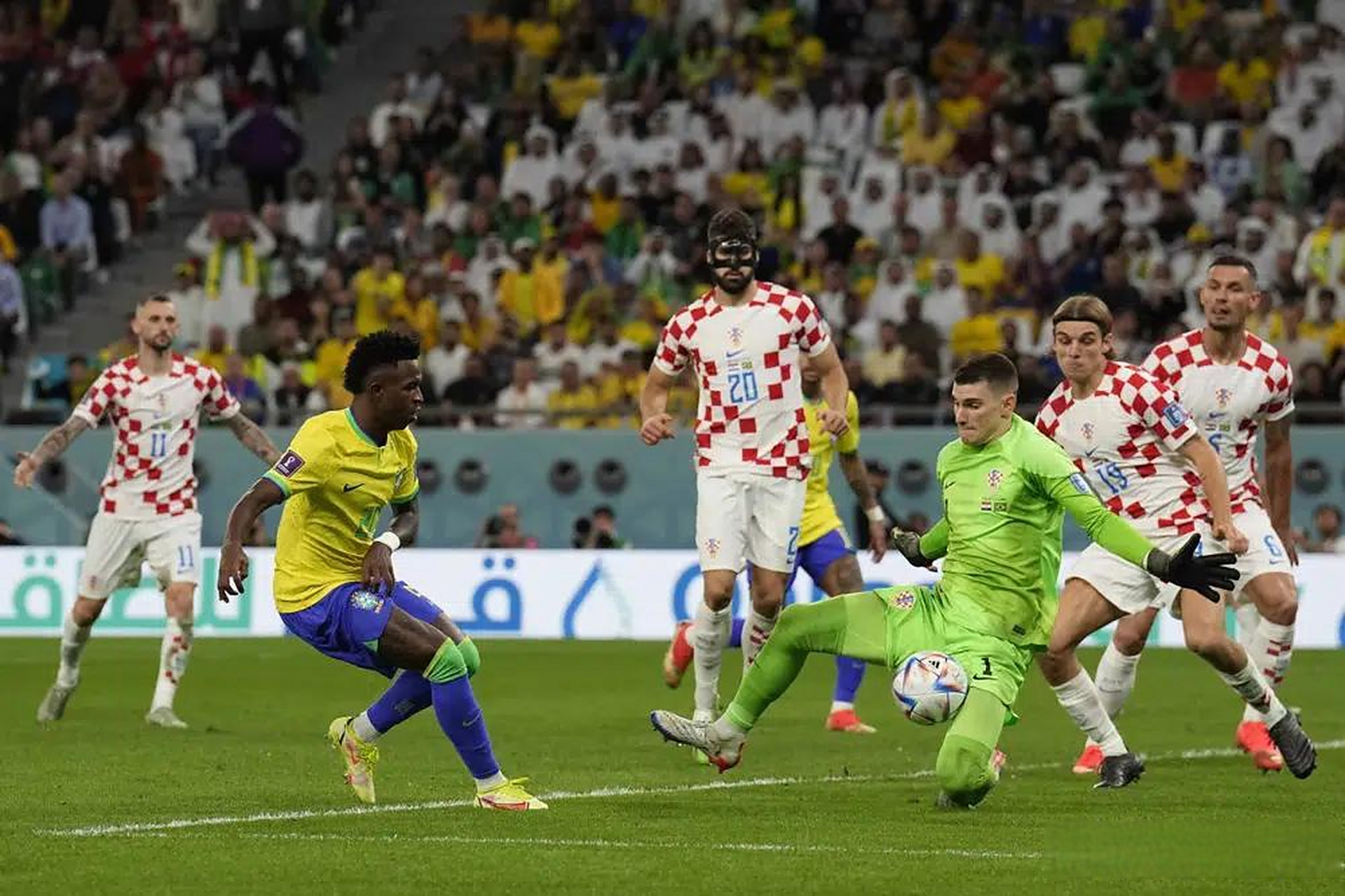 关于巴西碾压克罗地亚,格列兹曼统治全场的信息 关于巴西碾压克罗地亚,格列兹曼统治全场的信息