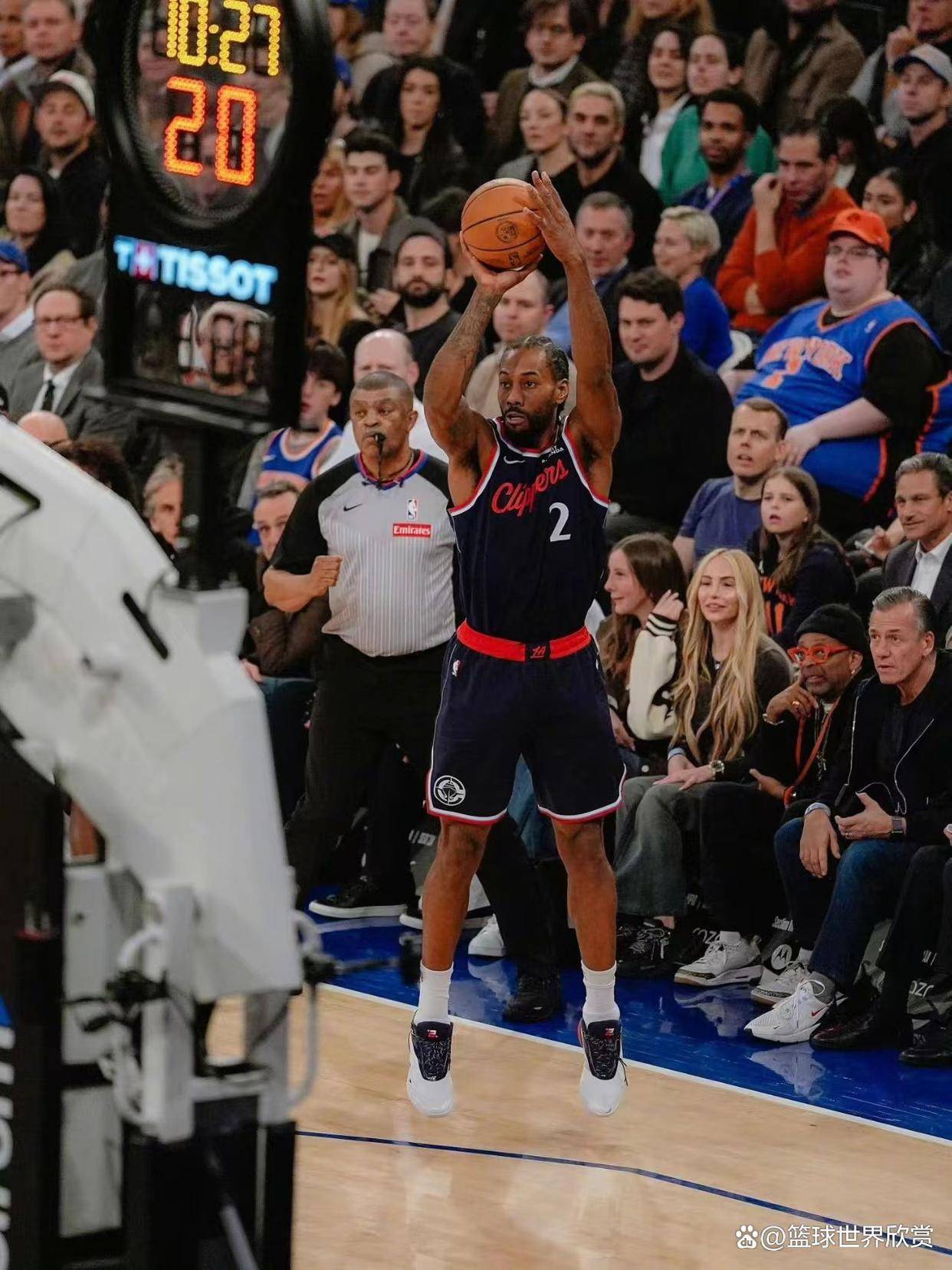 关于辽宁队力克尼克斯，伦纳德统治全场的信息